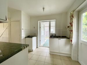 Photo 11- click for photo gallery